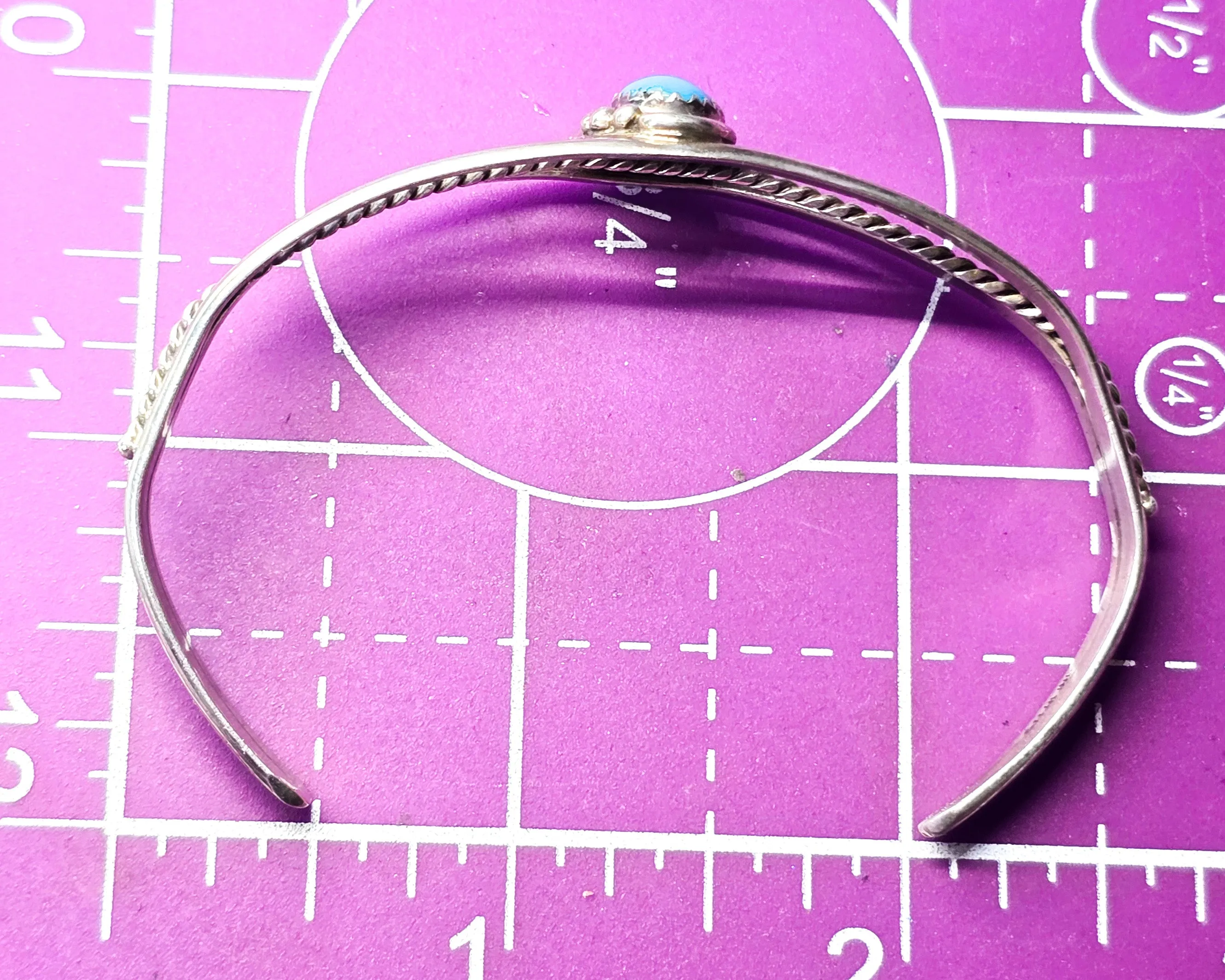 Navajo Native American petite Turquoise sterling silver  feather vintage cuff bracelet