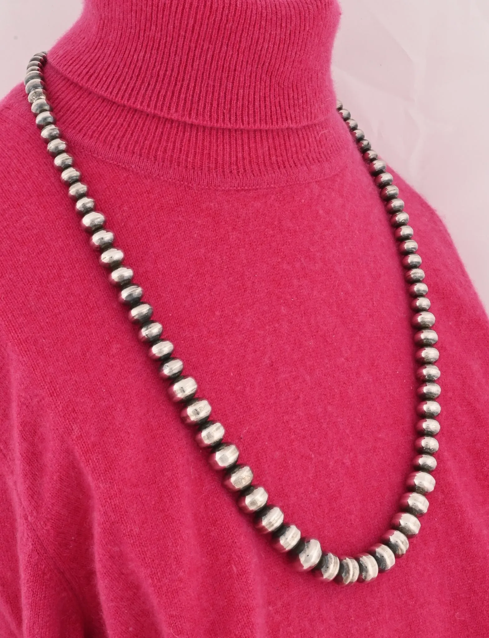 Necklace with Graduated Navajo Pearls