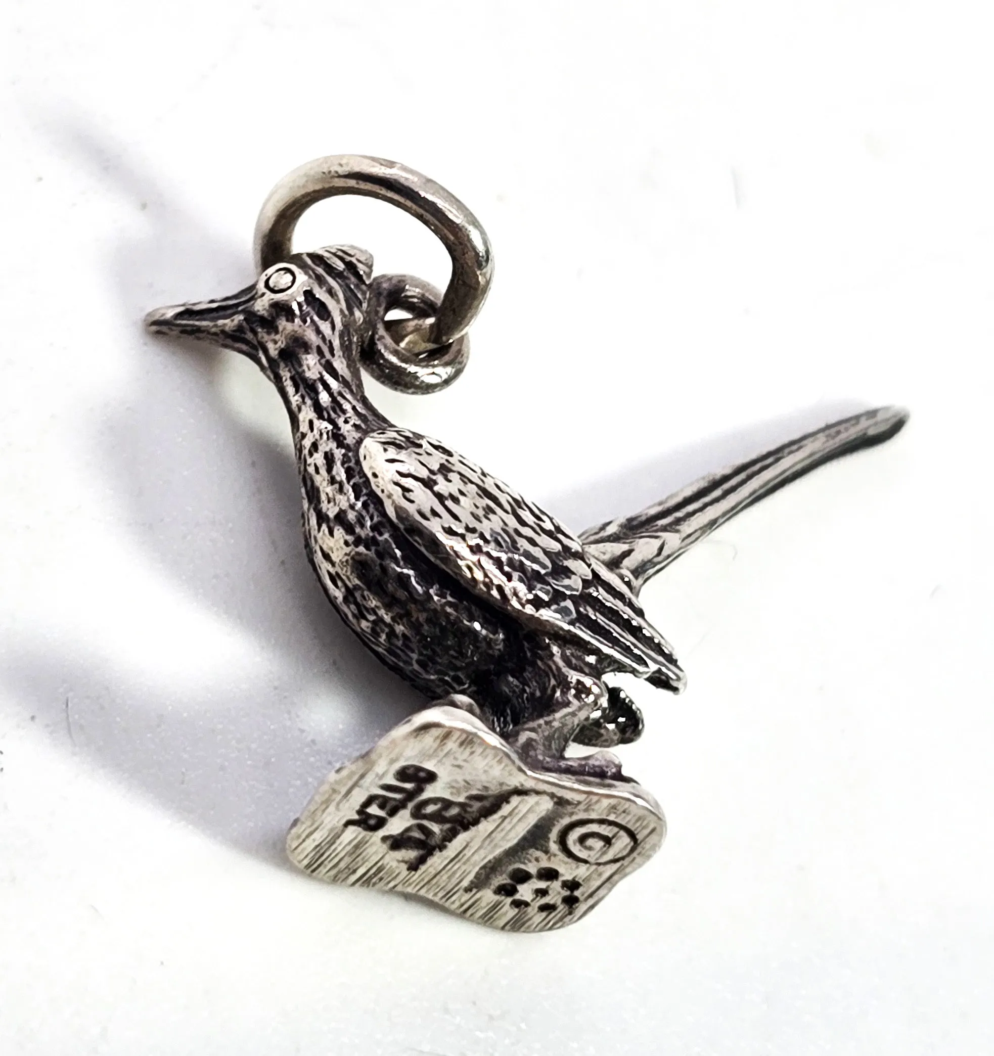 Roadrunner Bird 3D detailed sterling silver figural vintage bracelet charm 1984