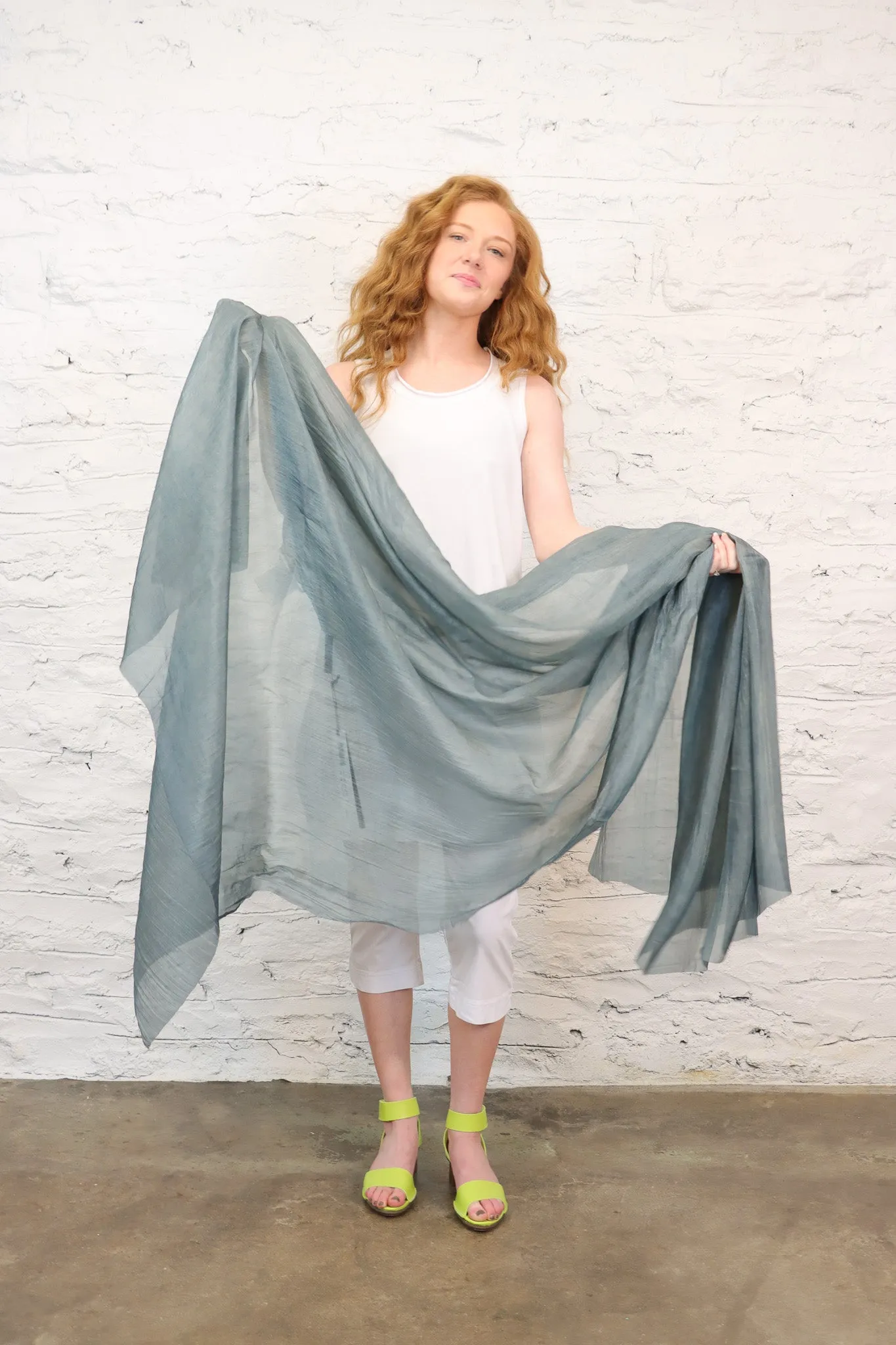 Rundholz 129 1412 Scarf (2 Colors)