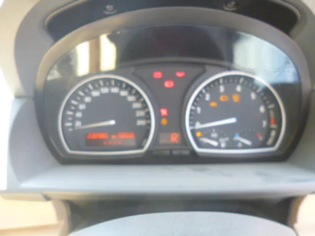 S2700 X3 E83 SAV 2.5i M54 AUTO 2004/08