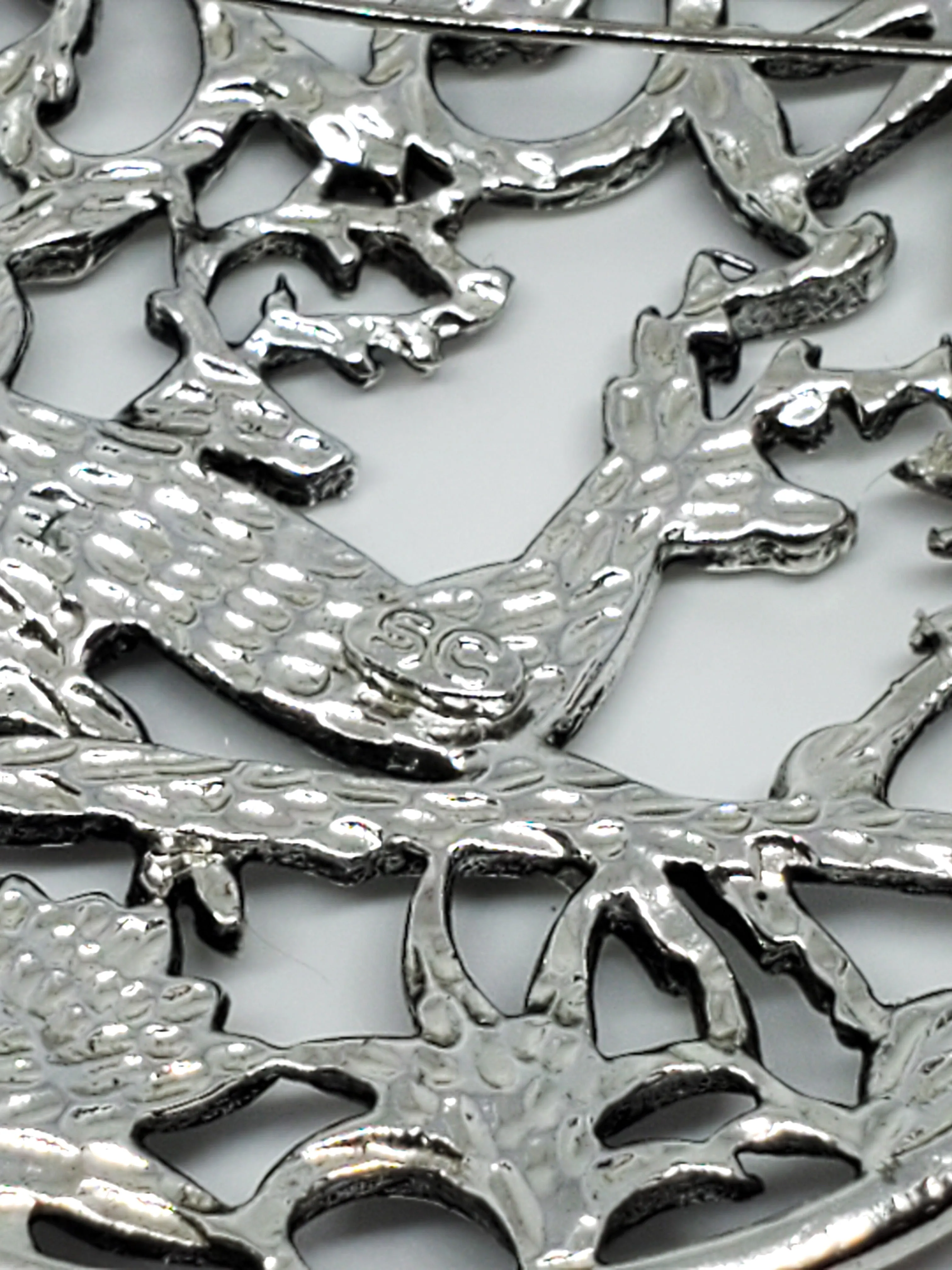 Sarah Coventry signed Christmas reindeer figural silver toned vintage brooch