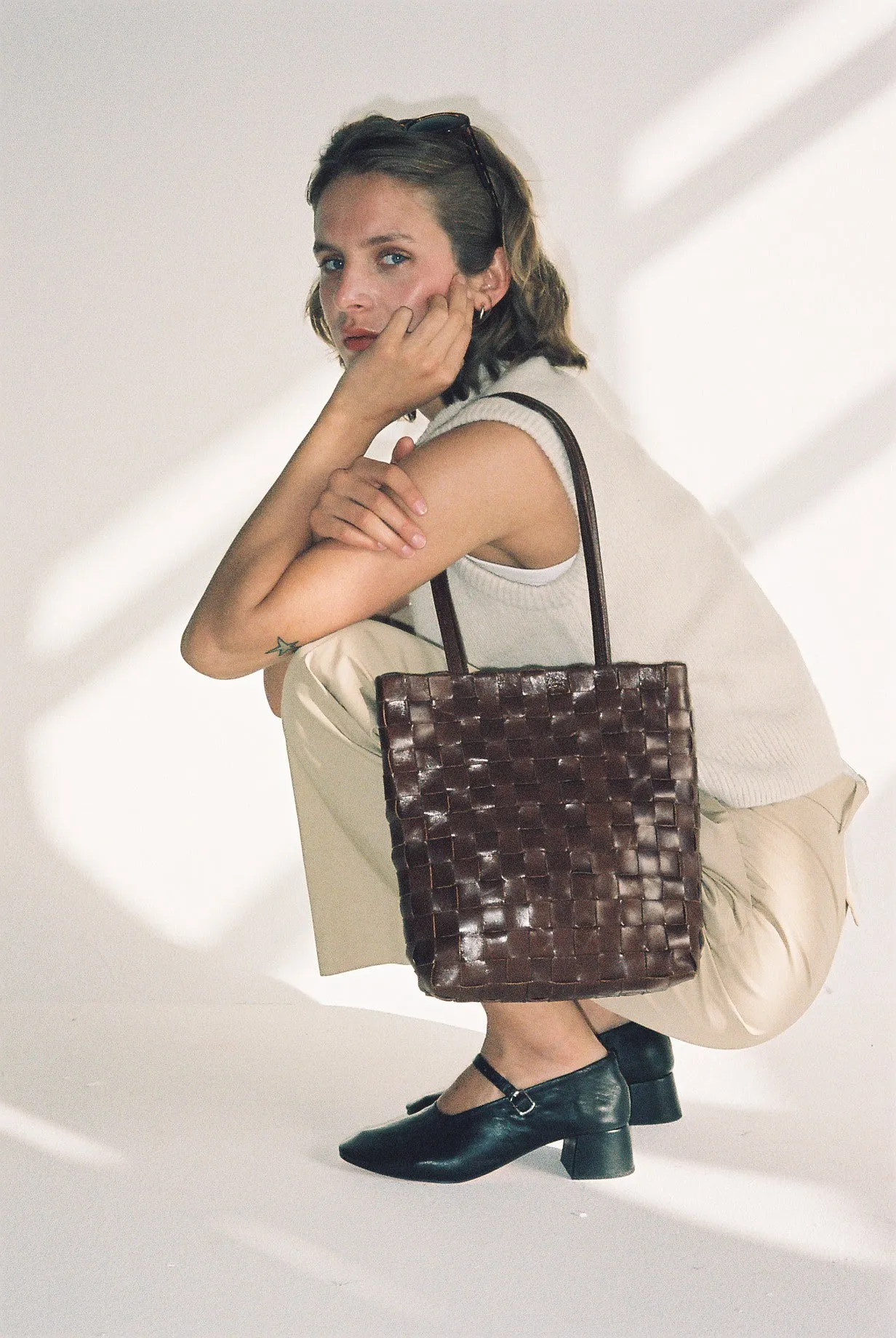 Shaker Bag — Walnut — Narrow Weave