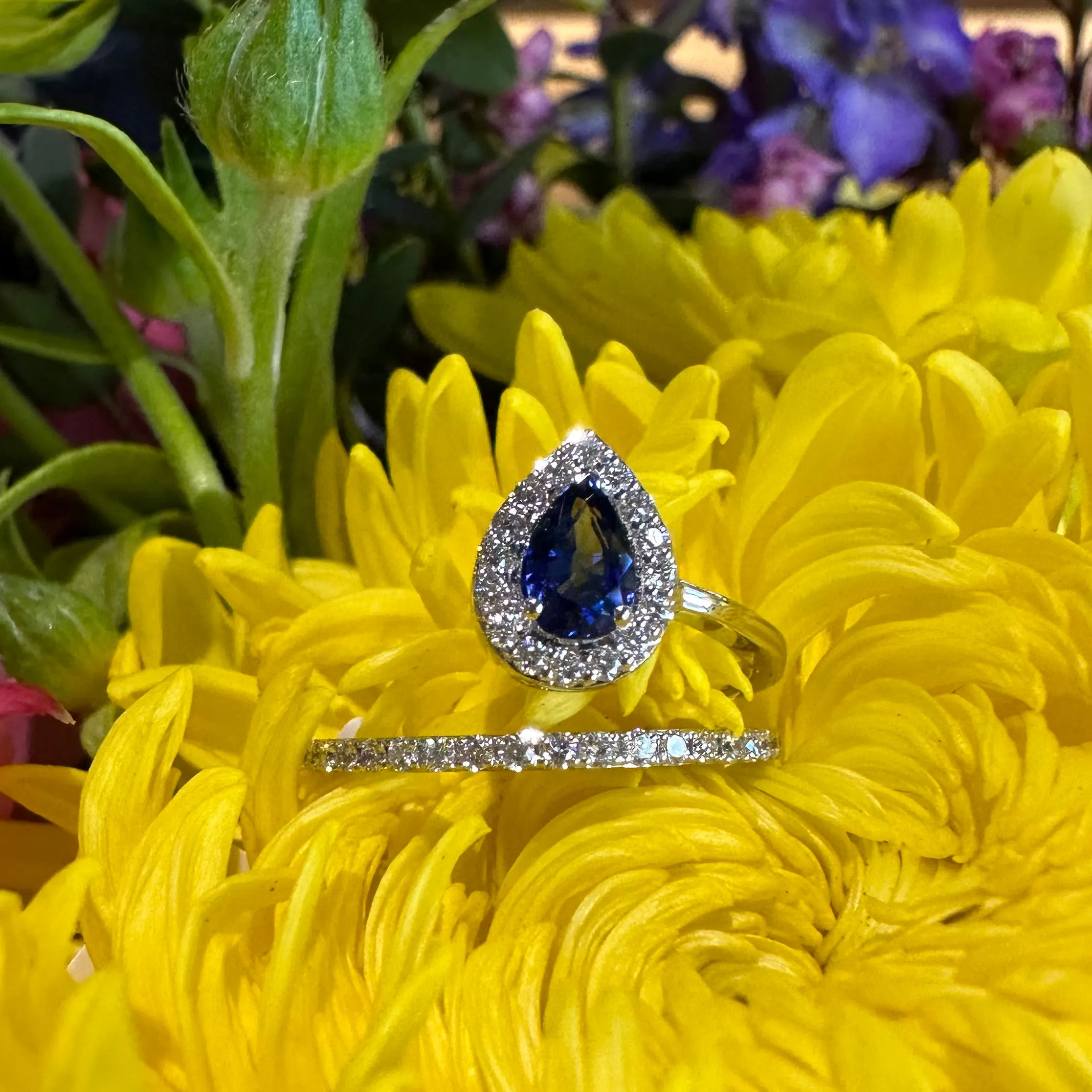 Simon G Sapphire Diamond 18K White Gold Ring LR2334
