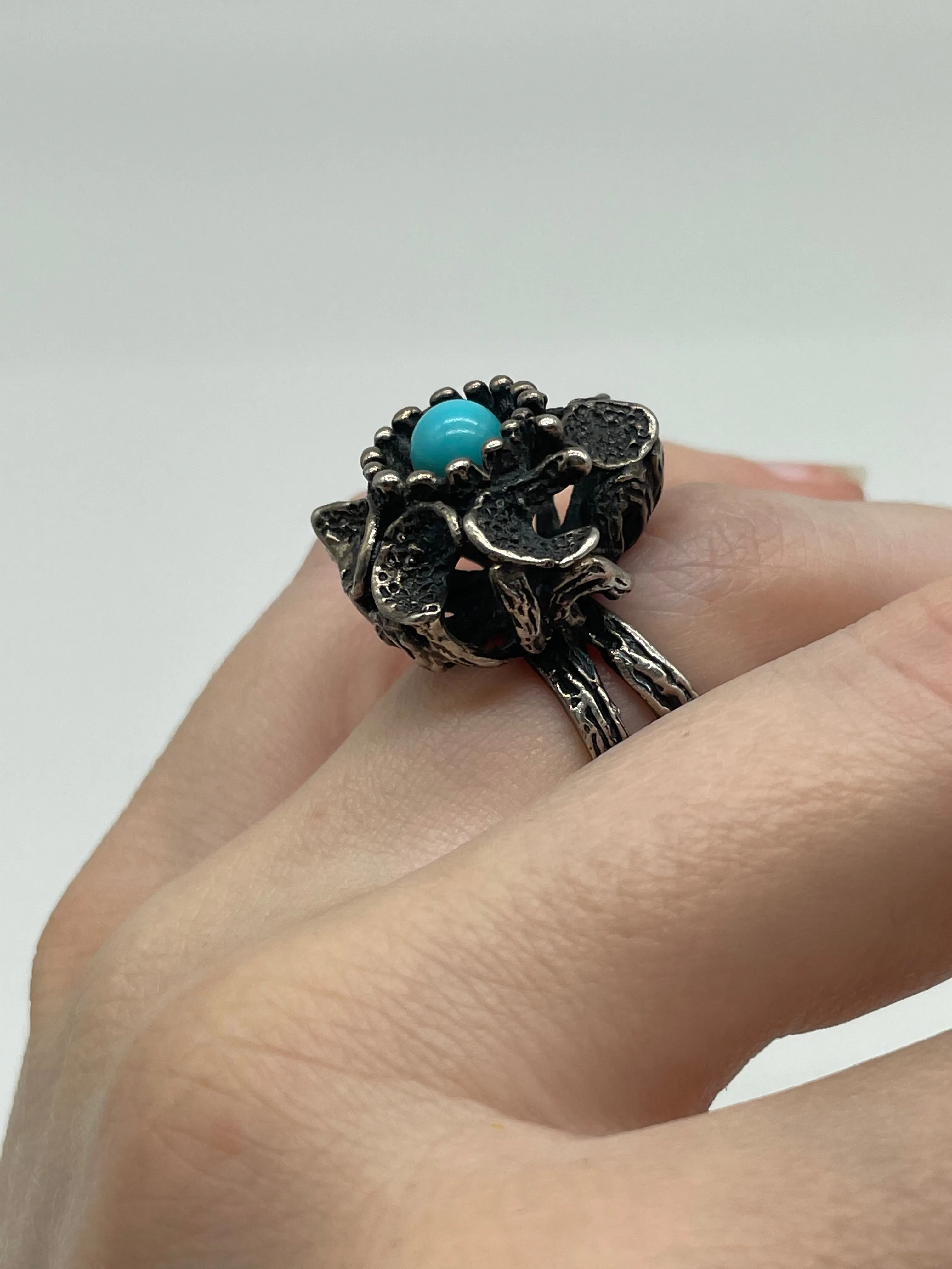size 6.25 sterling silver heavy chunky synthetic turquoise ring