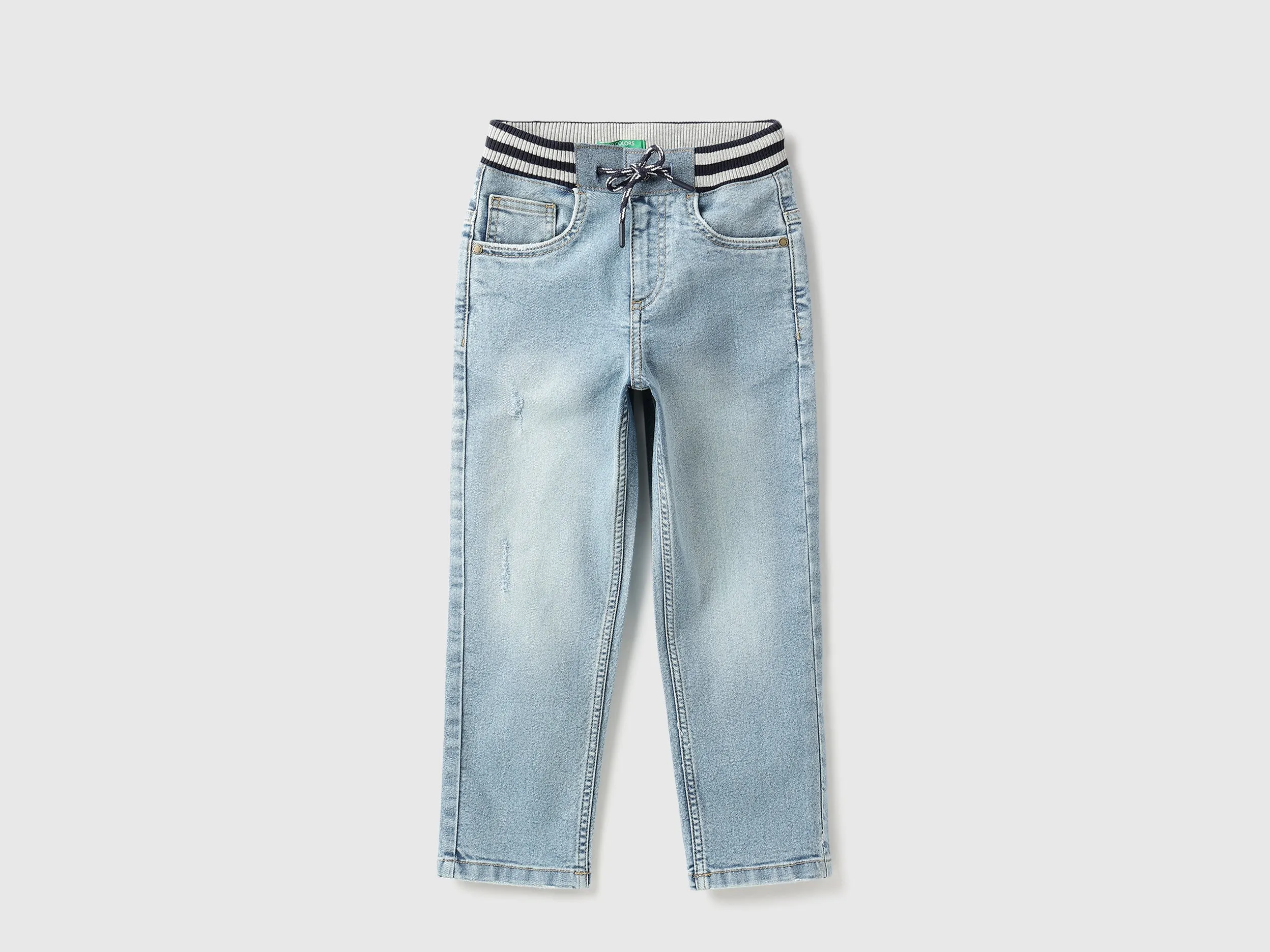 Solid Regular Fit Jeans