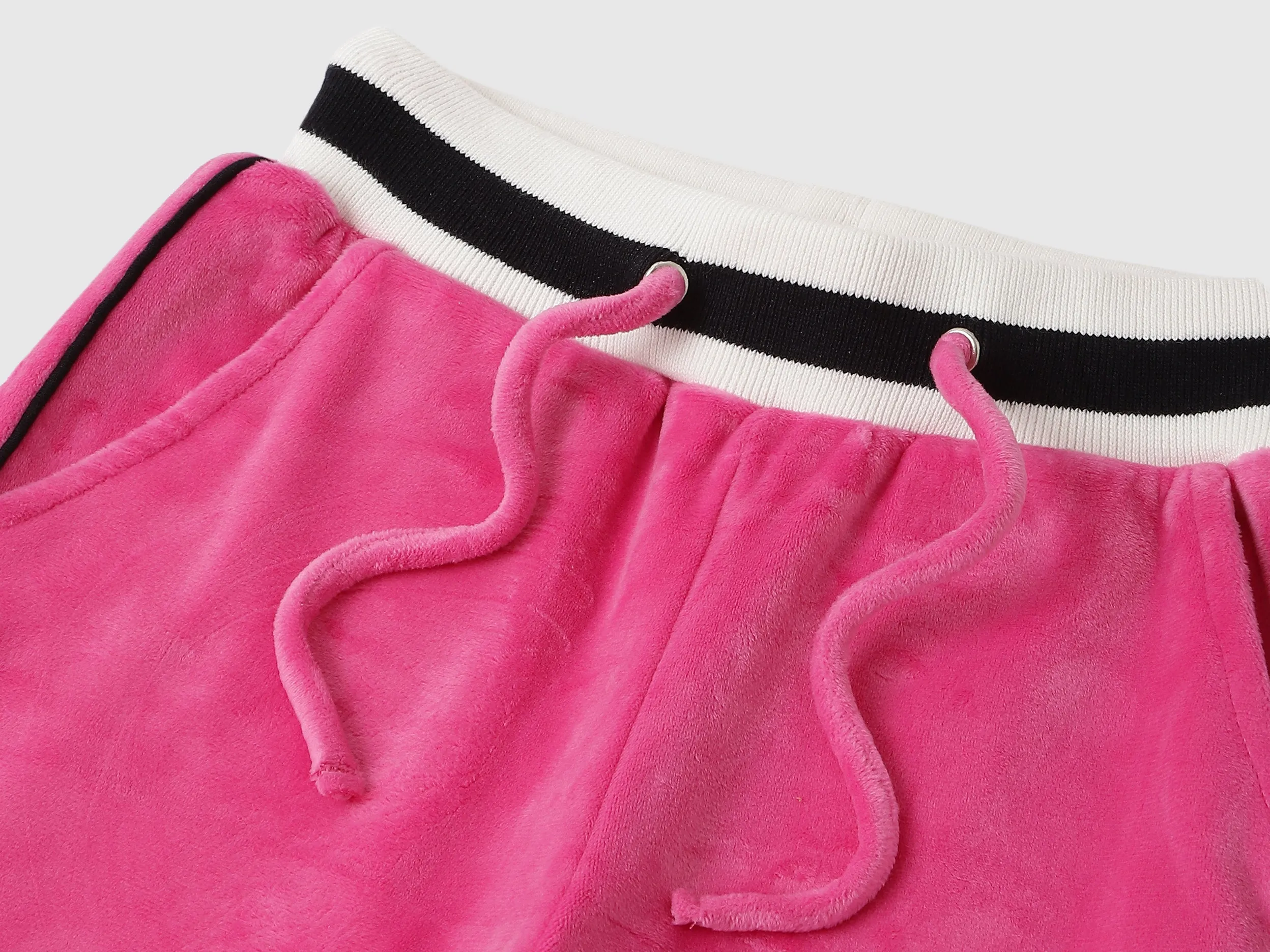 Solid Regular Fit Trackpants