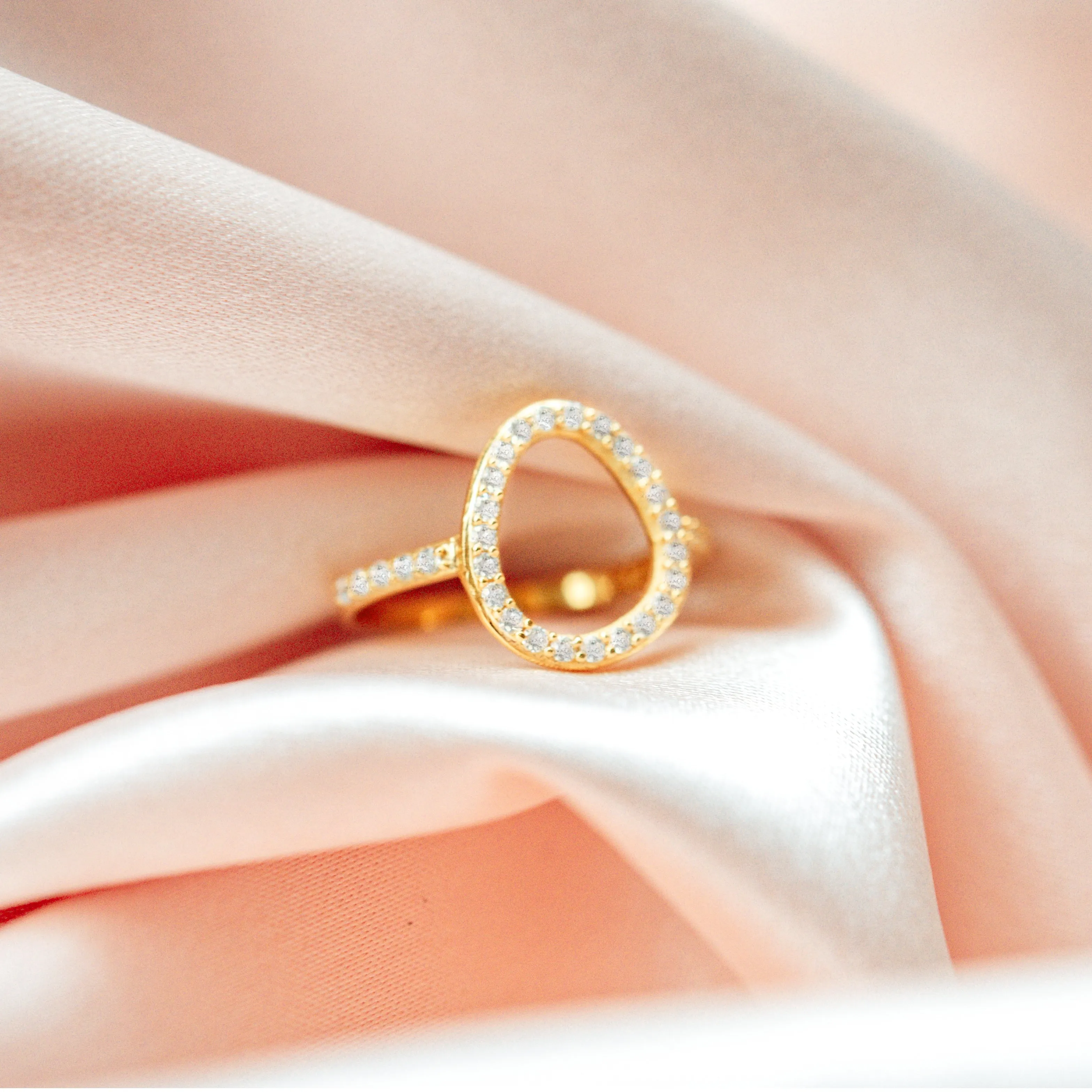 Sparkle Pebble Outline Ring