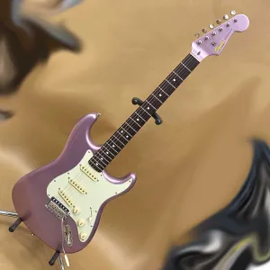 Squier Classic Vibe 60s Stratocaster - 2015 Burgundy Mist