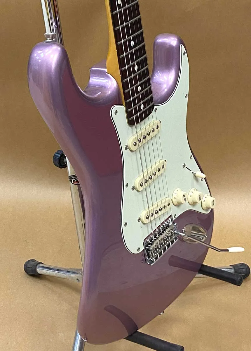 Squier Classic Vibe 60s Stratocaster - 2015 Burgundy Mist