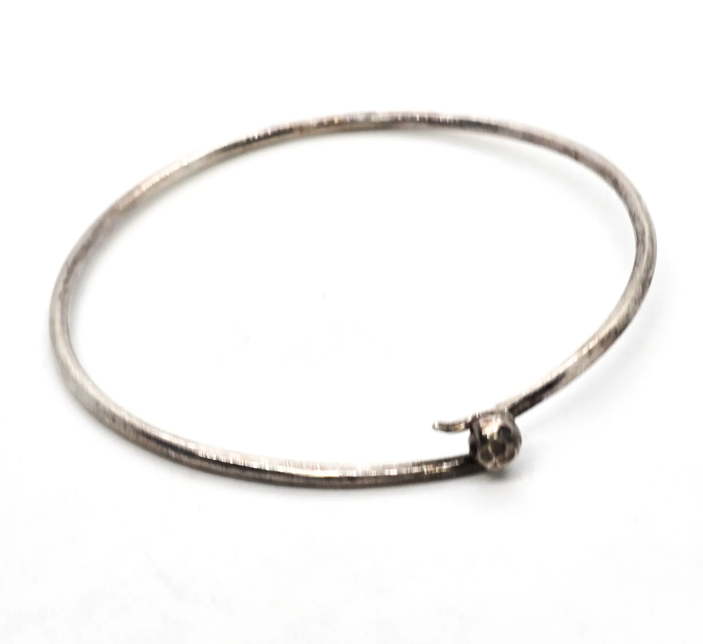 Tribal Bali vintage thin stacker sterling silver open hammered bangle bracelet