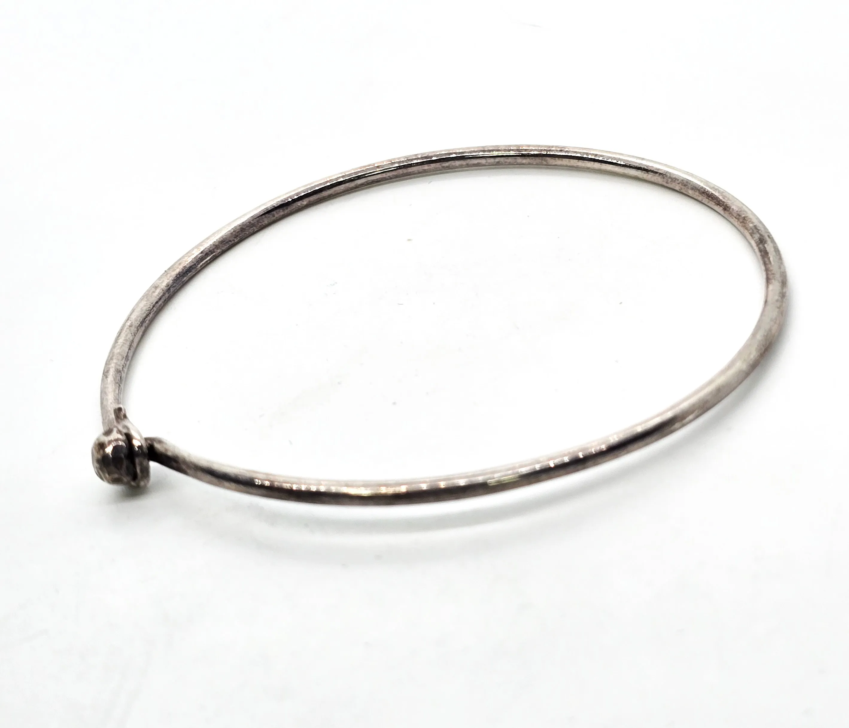 Tribal Bali vintage thin stacker sterling silver open hammered bangle bracelet