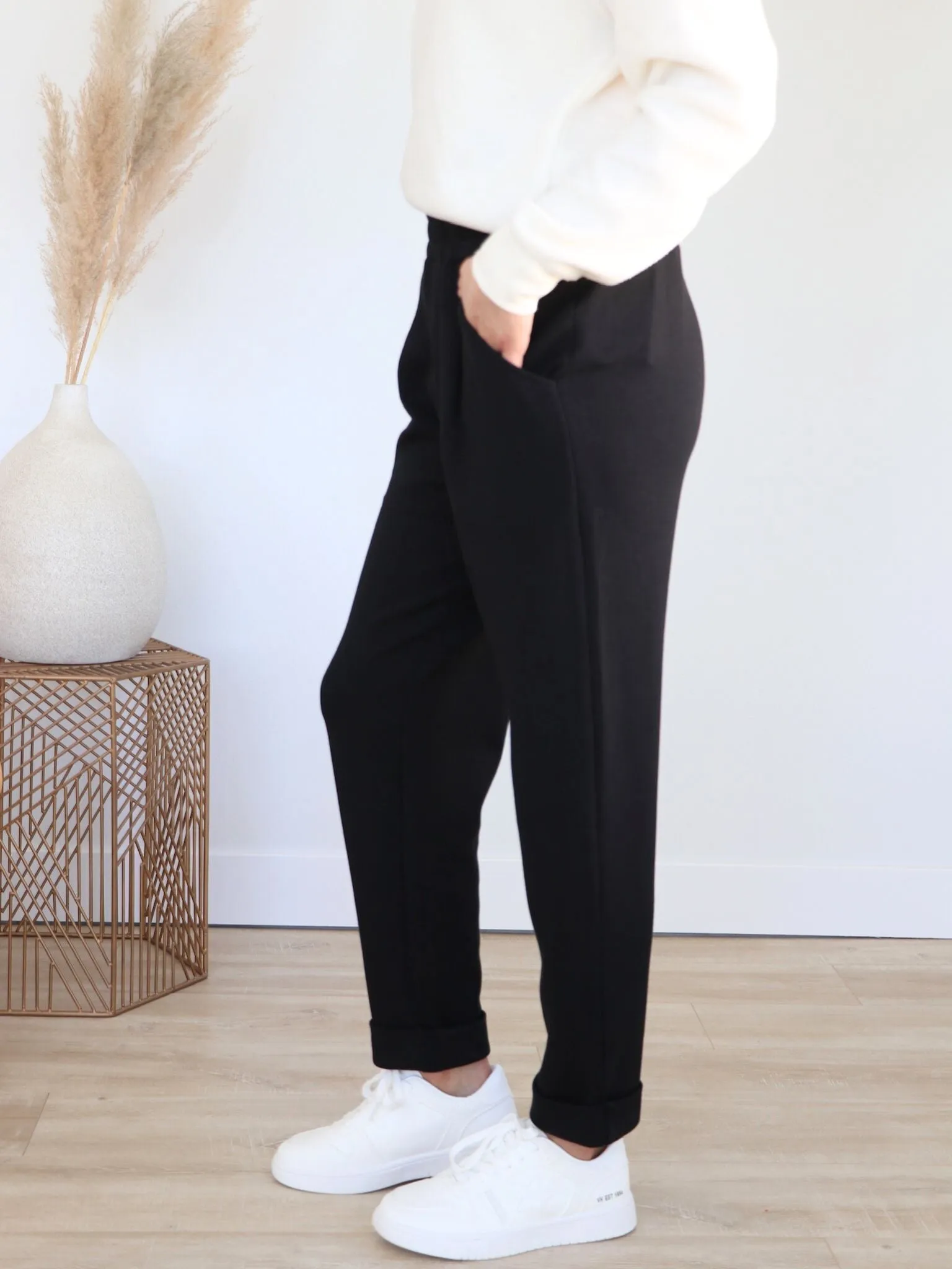 VARLEY The Rolled Cuff Pant 25