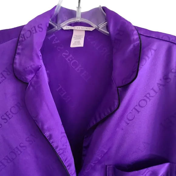 VICTORIA'S SECRET Purple Silky Charmeuse Logo Graphic 2-Piece Set Small Short