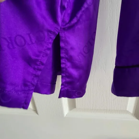 VICTORIA'S SECRET Purple Silky Charmeuse Logo Graphic 2-Piece Set Small Short