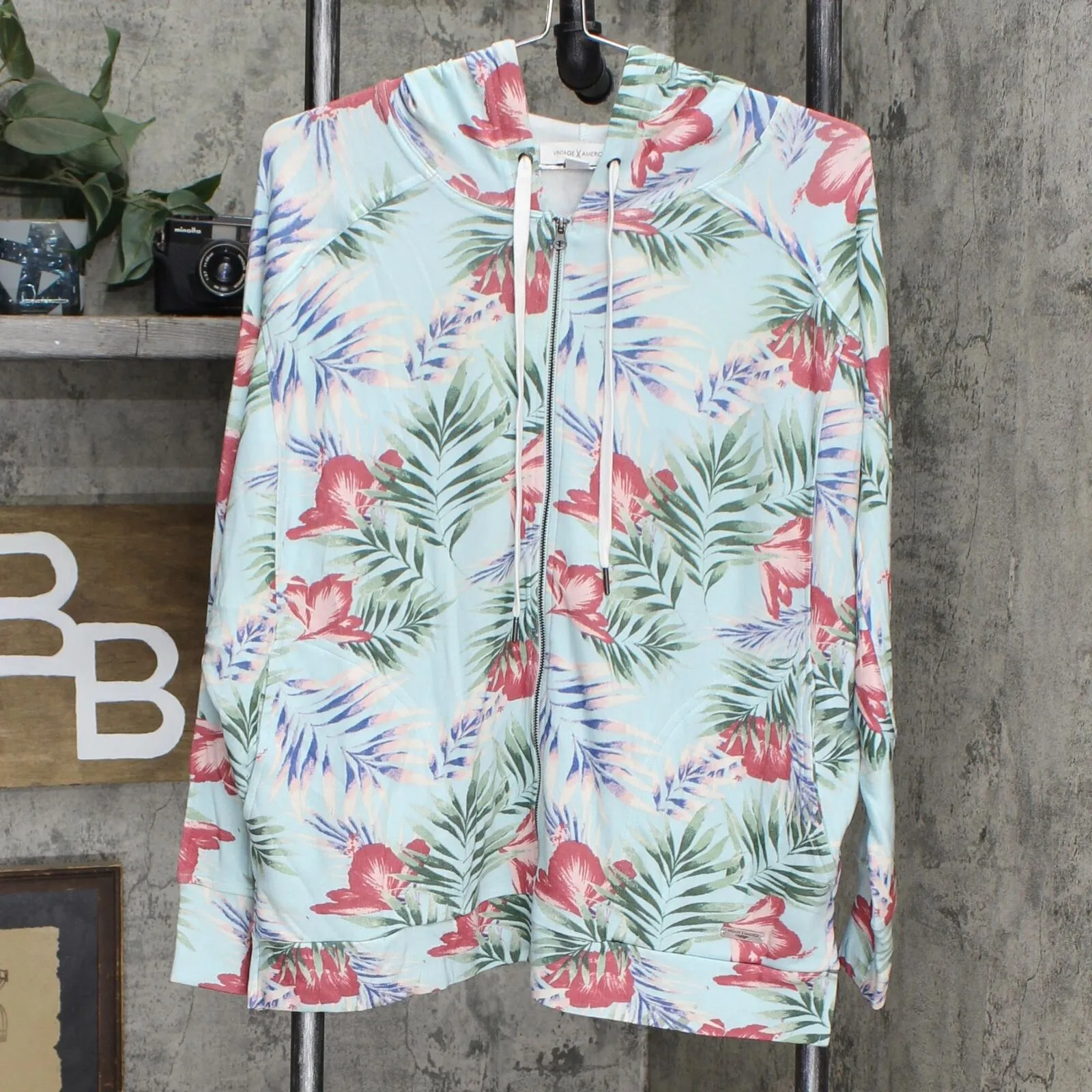 Vintage America Spirit Zip-Up Hoodie Jacket Peace Tropical Ice Morning Blue M