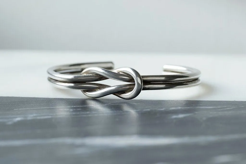 Vintage Sterling Silver Knot Bracelet