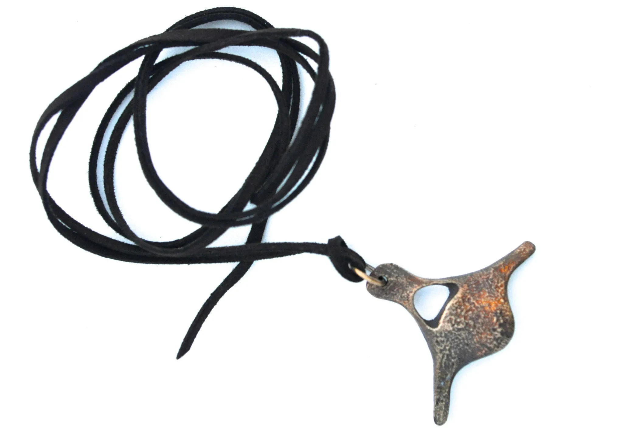 wholesale/necklace/organic bone fragments brass pendants on leather