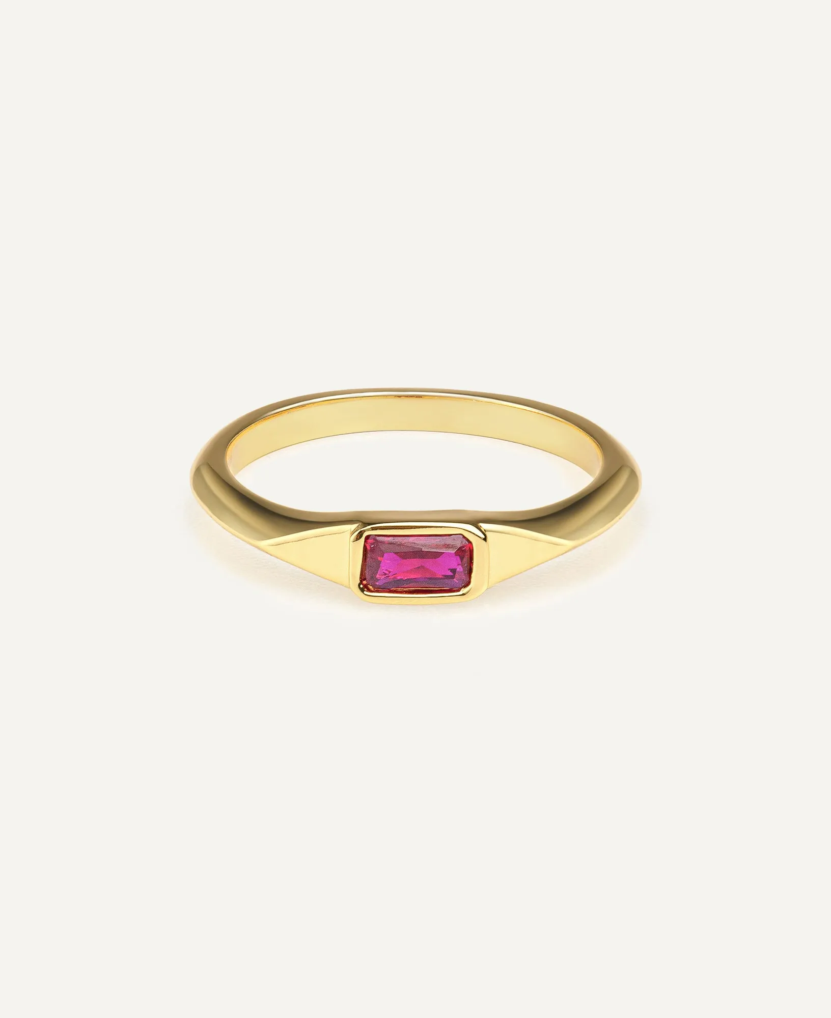Winnie Baguette Signet Ring